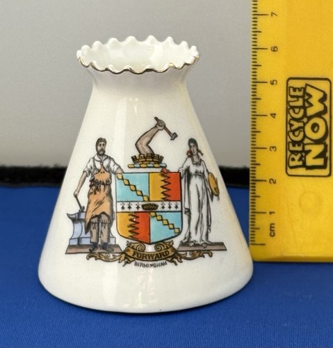 Antique goss crested - w,