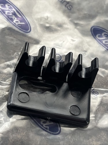 Bulk head brake pipe clip - bulk, mk1