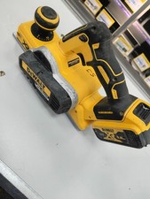 DEWALT DCP580P1 18V XR Cordless Brushless Planer with 18v 5 amp battery
