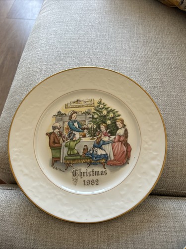Christmas 1982 royal - 1982, by