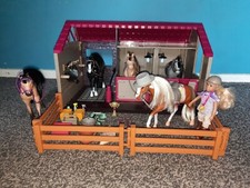 Lori Horse Barn/Stable playset & accessories working Doll & Horses Bundle 