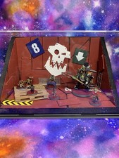 Scenery & Terrain Miniatures Display Diorama & Case (A) Ideal For Warhammer 40k