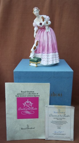 Royal doulton queens of - royal,