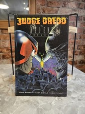 JUDGE DREDD VS ALIENS