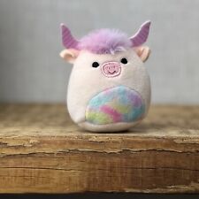 Squishmallow Squishville - Dagnus Highland Cow - Mini Pink Tie Dye Cow Plush 2" 