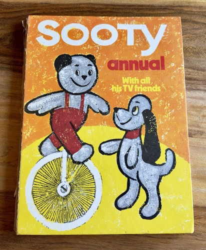 Sooty annual with all his - sooty,