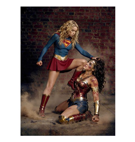 Supergirl wonder woman - supergirl,