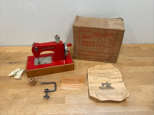 Sewing machine chain stitch - sewing,