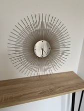 Metal Spindle Spike Starburst