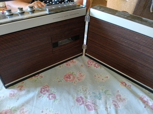 Vintage sanyo portable - sanyo, stereo