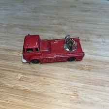 USED VINTAGE DIECAST HUSKY SIMON SNORKEL BEDFORD FIRE ENGINE-LENGTH 6.9cm #110