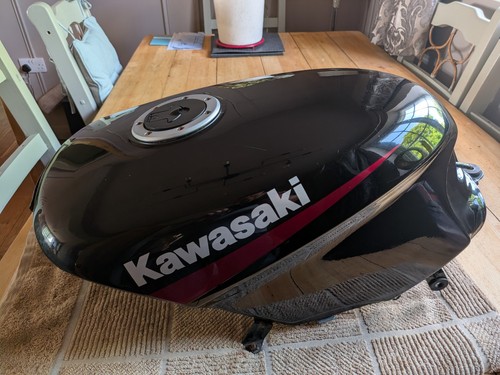 Kawasaki gpz500s petrol - kawasaki, tank