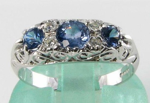 Large 9ct white gold ceylon - 9k,