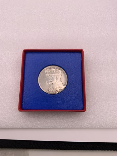 Boxed royal mint king george - boxed,