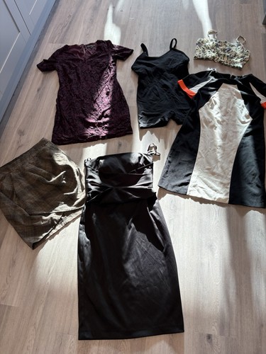 Women clothes bundle size - clothes,
