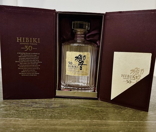 Hibiki 30years empty cristal - hibiki,