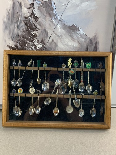 Lot collectable spoons - 23,