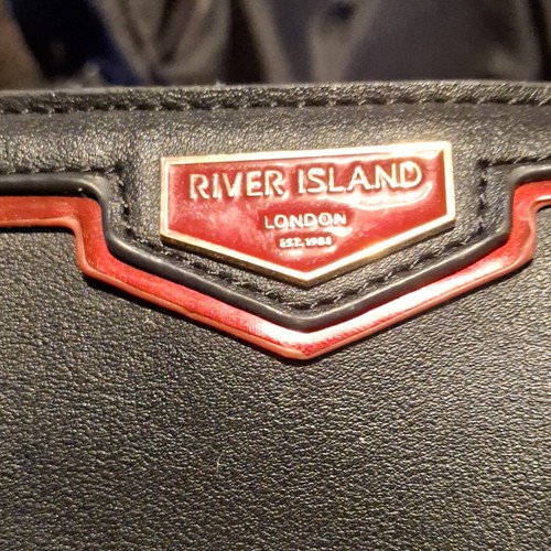 River island logo pattern - river,