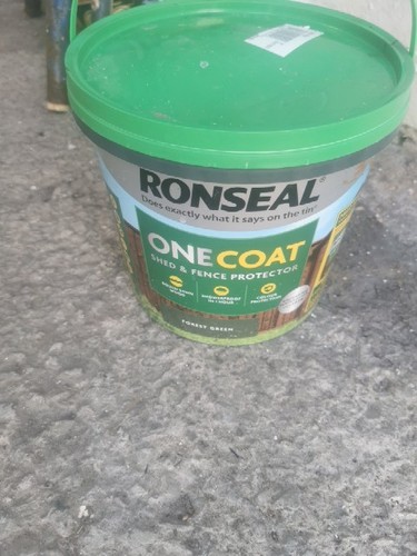 Ronseal green fence paint - green,