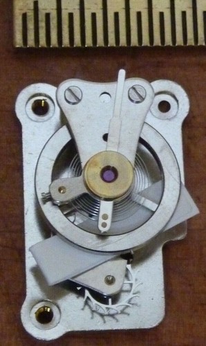 Good new jewelled clock - new,