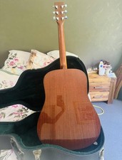 Martin D18 acoustic Guitar 