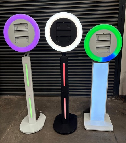 Selfie pod photo booth - photo, ipad