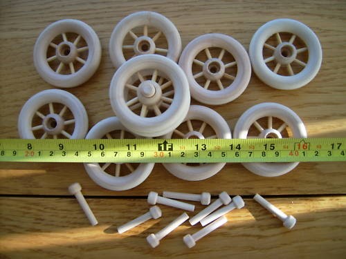 Spoked wooden wheels - 4x,