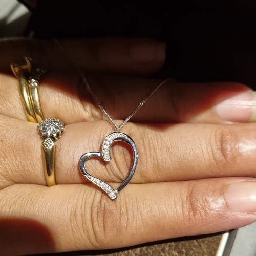 Ernest jones diamond - jones, heart