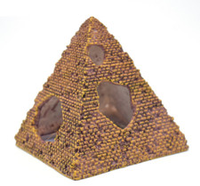 Pyramid  Pet Decoration Resin