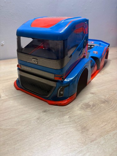 Show frosty model race - -,