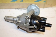 NOS LUCAS  25D4 distributor 41279 WITH JAGUAR E TYPE VACUUM ADVANCE 54416834