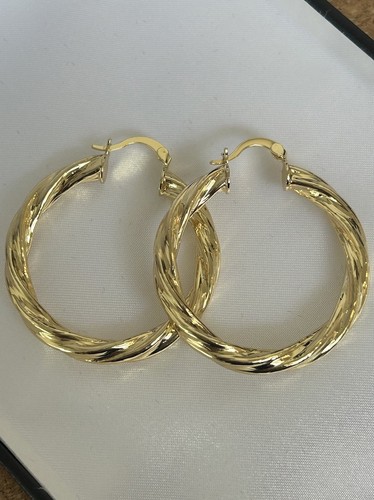 9ct gold stunning twist hoop - 9ct,
