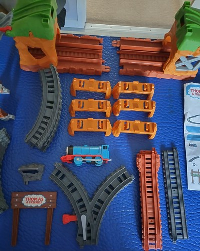 Thomas friends trackmaster - thomas,