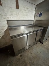 Refrigerated prep table - refrigerated,