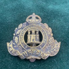 The Suffolk Regiment British Army Kings Crown Metal Cap Brass WW1