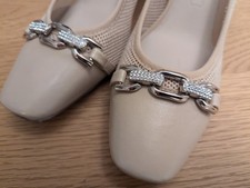 Caprice Beige Comb Medium Heel