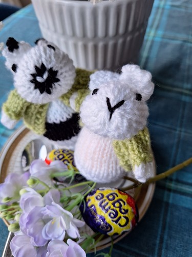Hand knitted bunny rabbit - x,