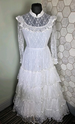 Vintage 70s lace wedding - lace, dress