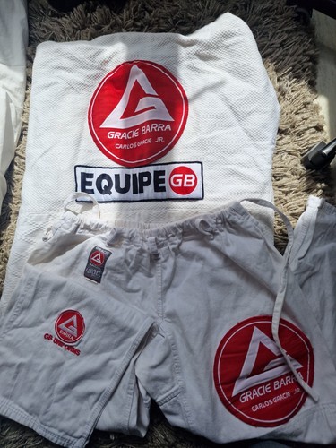 Gracie barra a1 - gracie, gi