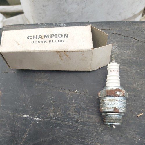 Vintage champion 10 spark - uk,