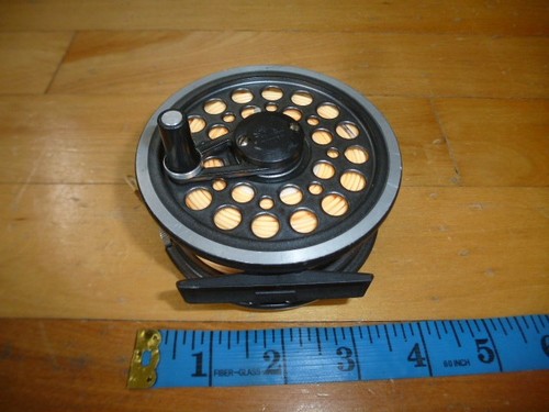 Fly fishing reel daiwa 859 - fishing,
