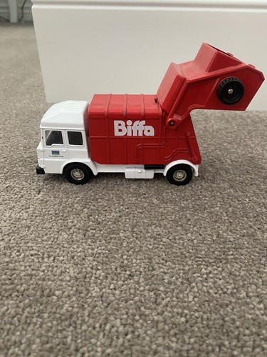 Corgi biffa truck - corgi,