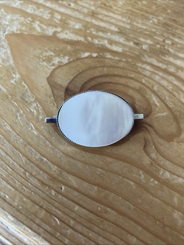 Mother pearl silver - mother-of-pearl, on