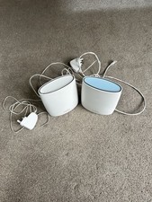 Netgear Orbi kit RBK50 = 1x RBR50 router + 1x RBS50 satellite.