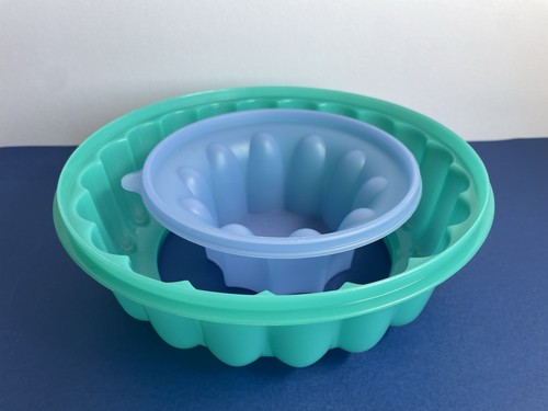 Vintage plastic tupperware - plastic,
