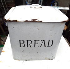 Enamel Bread Bin with Lid