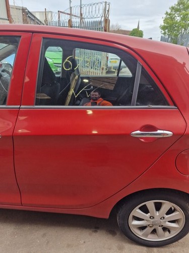 2014 kia picanto vr7 door - 5,
