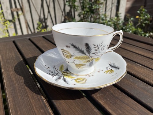 Colclough tea cup saucer - tea,