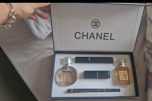 Chanel perfume make - perfume, up