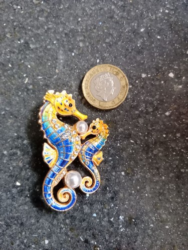 Seahorse brooch - seahorse,